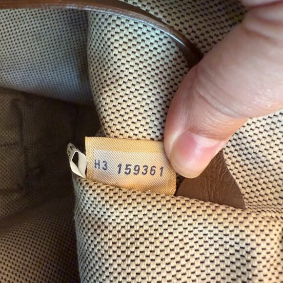 Dooney & Bourke Vintage Brown Leather DB Shoulder bag - Picture 11 of 14